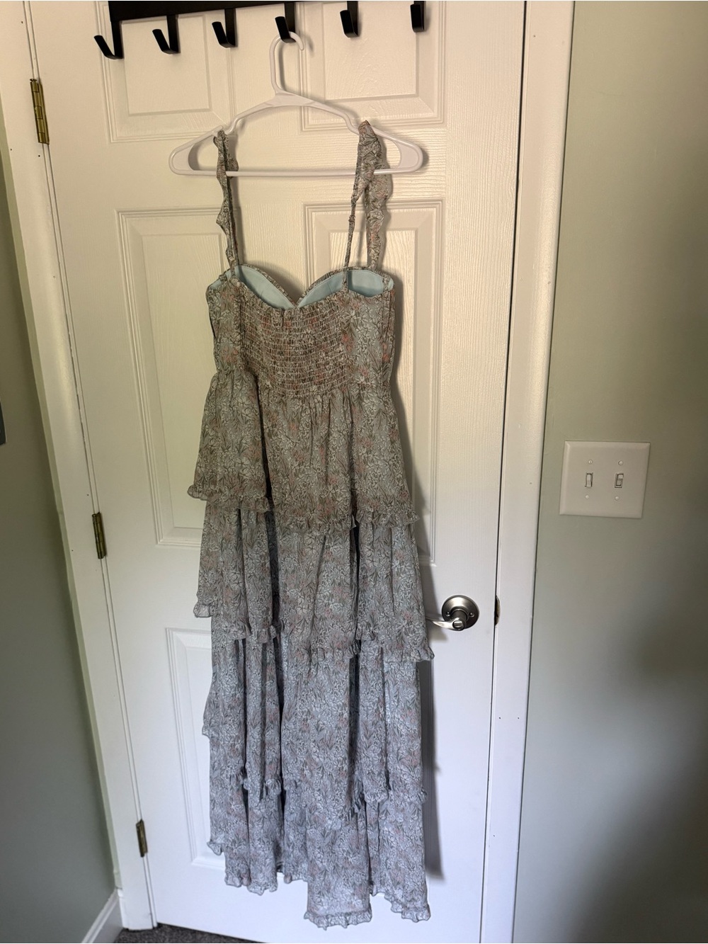 ASTR Dress - Picture 3 of 3